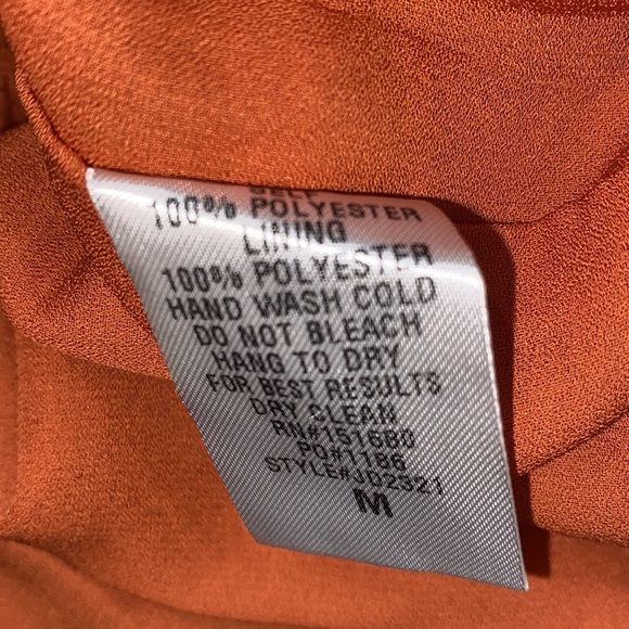 Storia rust color smocked bodycon dress size medium - Picture 15 of 15